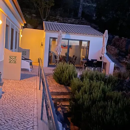 Casa Encantada Alojamento de Acomodação e Pequeno-almoço 4*